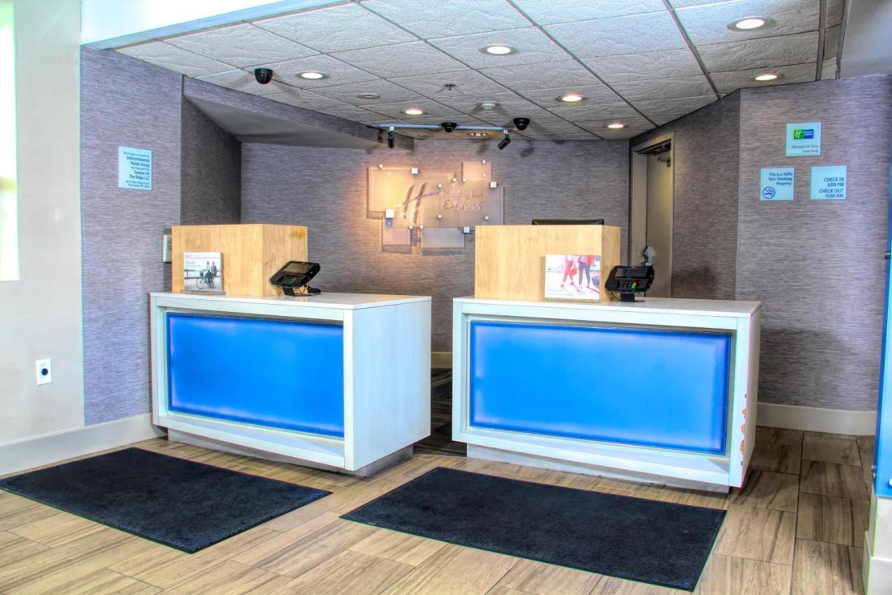 Holiday Inn Express Rochester - Greece By Ihg Ngoại thất bức ảnh