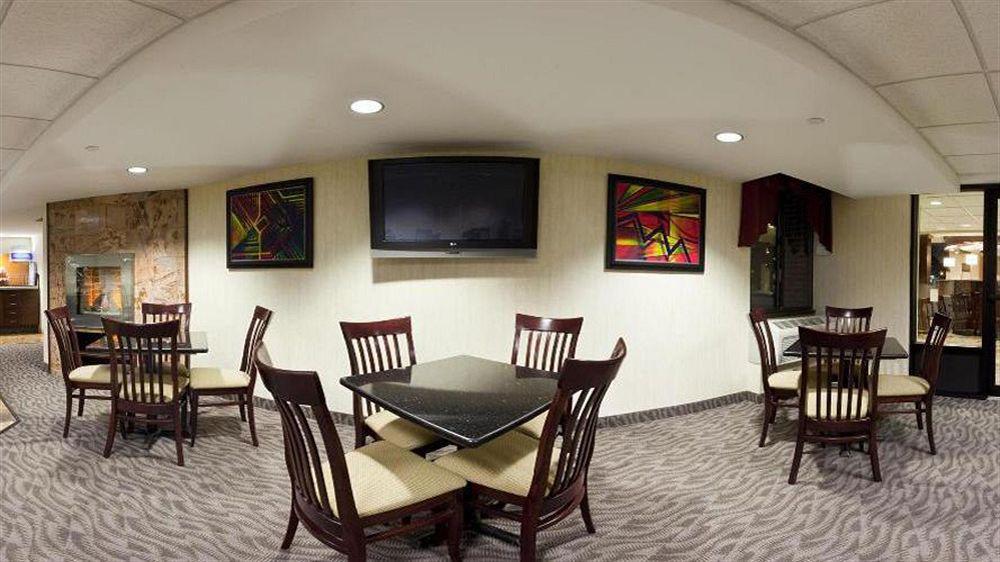 Holiday Inn Express Rochester - Greece By Ihg Ngoại thất bức ảnh